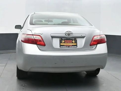Used 2009 Toyota Camry LE image 7