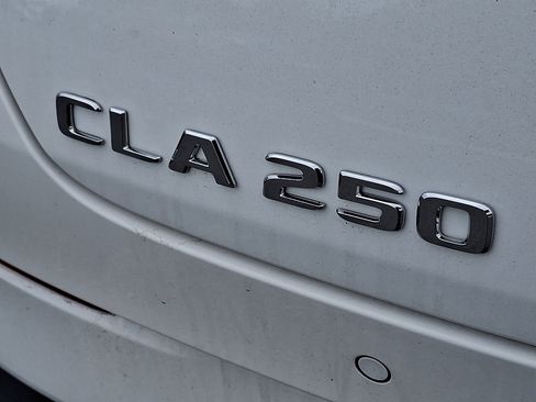 Used 2025 Mercedes-Benz CLA 250 4MATIC image 5