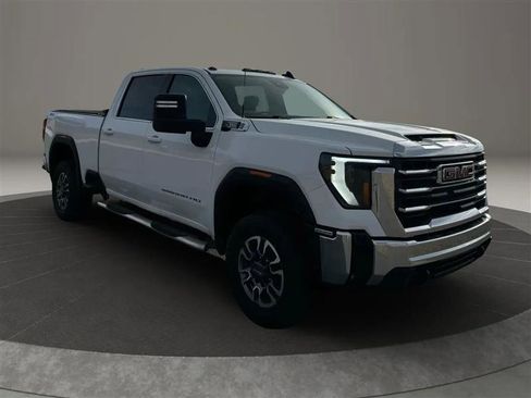 Used 2024 GMC Sierra 2500 SLE image 7