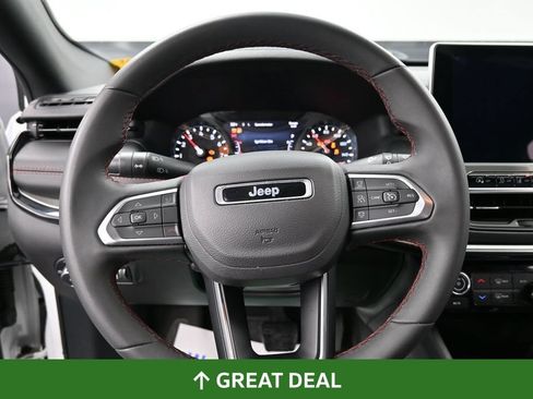 Used 2025 Jeep Compass Trailhawk AWD/4WD image 33