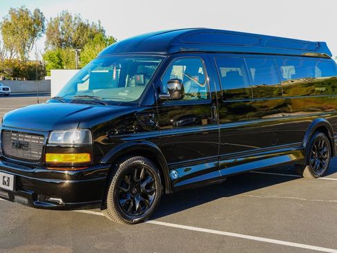 New 2026 GMC Savana 2500 Extended w/ Driver Convenience Package image 3