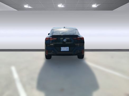 Used 2025 BMW X2 xDrive28i image 10
