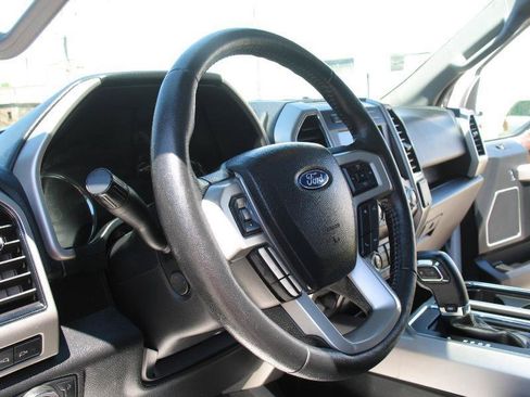 Used 2019 Ford F150 Lariat w/ Equipment Group 502A Luxury AWD/4WD image 38