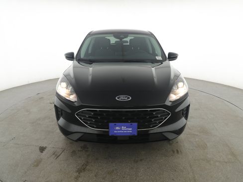 Certified 2022 Ford Escape SE w/ SE Sport Appearance Package image 2