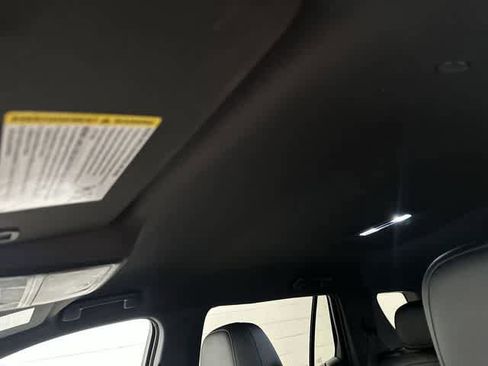 Used 2025 Chevrolet Equinox LT w/ Convenience Package II image 27