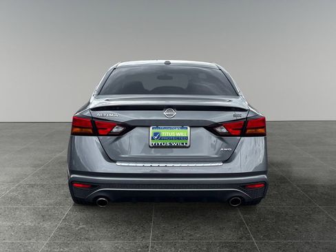 Used 2019 Nissan Altima 2.5 SR w/ SR Premium Package AWD/4WD image 9