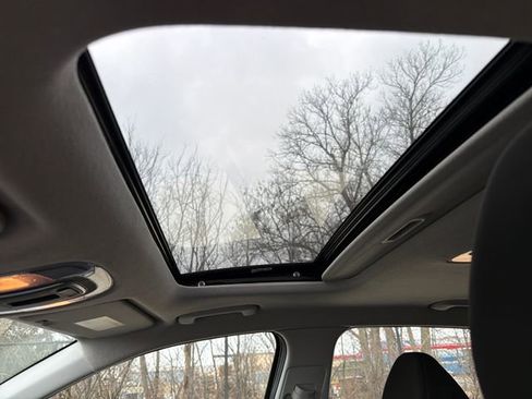 Used 2025 Hyundai Elantra SEL image 26