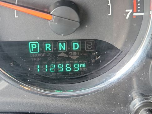 Used 2017 Jeep Wrangler Unlimited Sahara w/ Connectivity Group AWD/4WD image 13