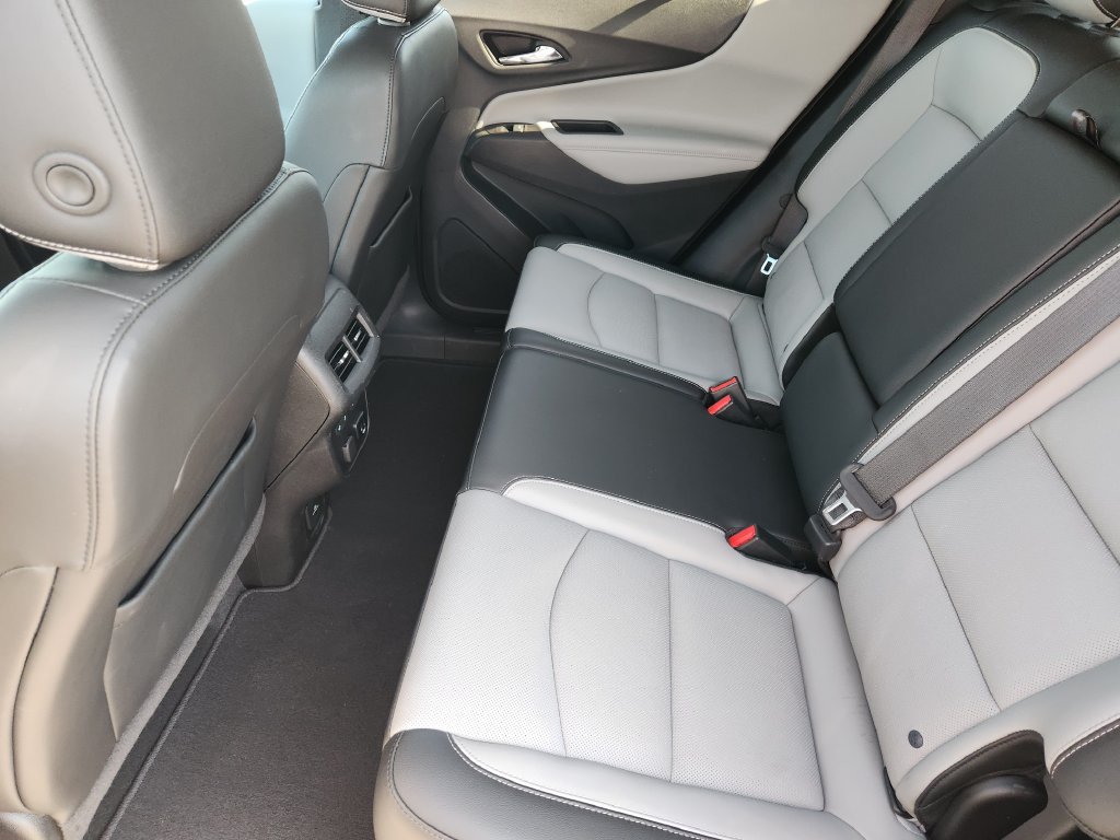 Used 2018 Chevrolet Equinox Premier FWD image 30