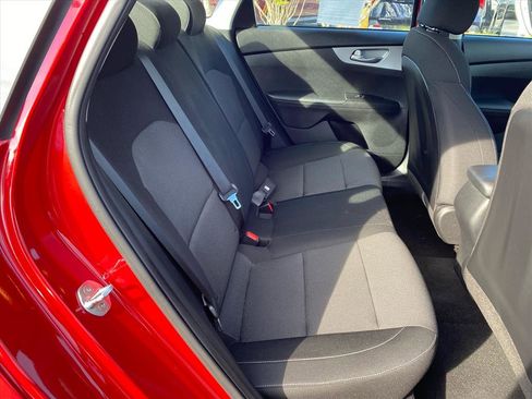 Certified 2023 Kia Forte LXS w/ LXS Technology Package FWD image 23