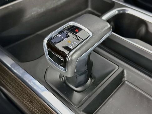 Used 2022 Chevrolet Silverado 1500 RST AWD/4WD image 17