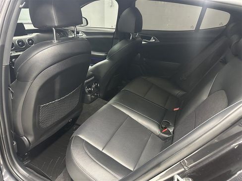 Used 2021 Kia Stinger GT1 AWD/4WD image 3