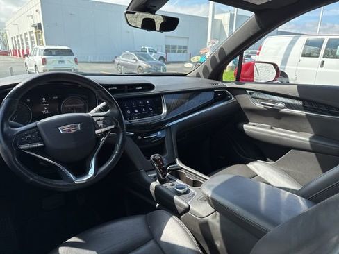 Used 2020 Cadillac XT6 Premium Luxury AWD/4WD image 15
