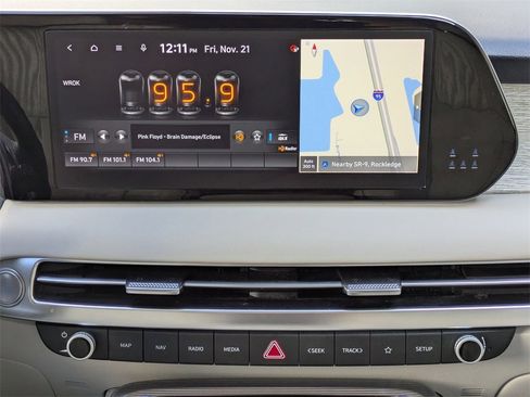 Used 2023 Hyundai Palisade Calligraphy image 19