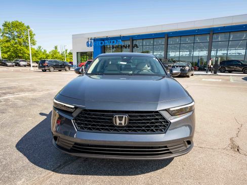 New 2025 Honda Accord LX image 2