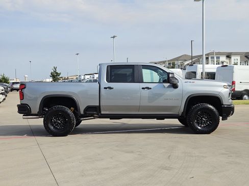 New 2026 Chevrolet Silverado 2500 ZR2 AWD/4WD image 7