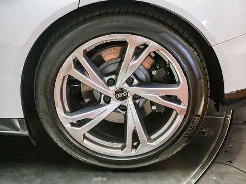 Certified 2023 Audi e-tron GT Premium Plus AWD/4WD image 11