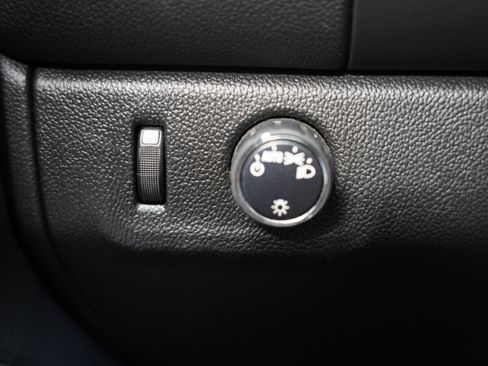 Used 2020 Chevrolet Colorado LT image 22