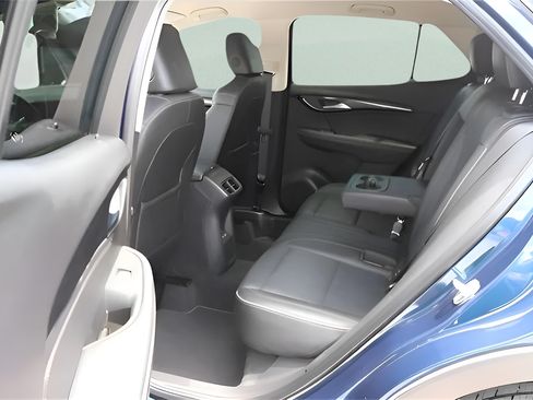 Used 2023 Buick Envision Essence FWD image 9