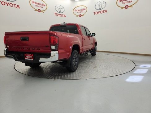 Certified 2022 Toyota Tacoma SR5 image 8