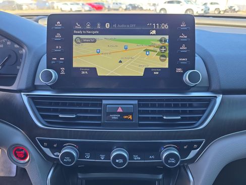 Used 2020 Honda Accord Touring image 17