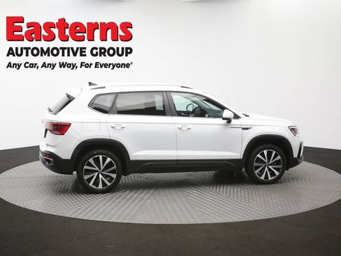 Used 2024 Volkswagen Taos SE FWD image 42