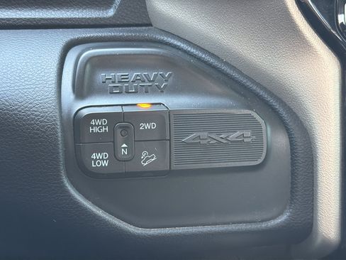 Used 2023 RAM 2500 Laramie AWD/4WD image 17