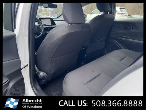 Used 2024 Toyota Prius LE image 12