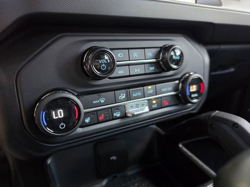 Used 2024 Ford Bronco Raptor w/ Interior Carbon Fiber Pack 6 AWD/4WD image 24