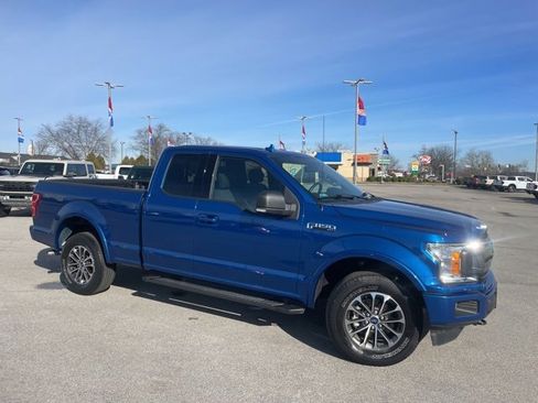 Used 2018 Ford F150 XLT w/ Equipment Group 302A Luxury image 2