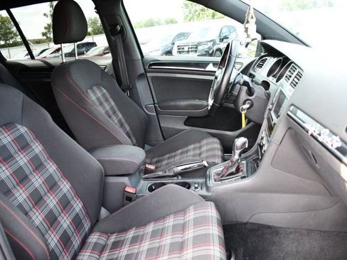 Used 2017 Volkswagen GTI S FWD image 27