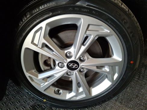 Used 2022 Hyundai Kona SEL image 3