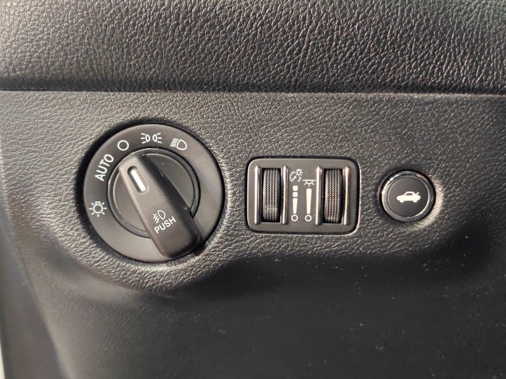 Used 2018 Dodge Challenger R/T Scat Pack RWD image 44