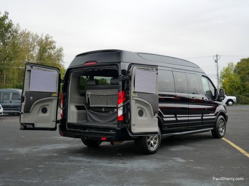 Used 2019 Ford Transit 150 148 Low Roof w/ Exterior Upgrade Package image 22