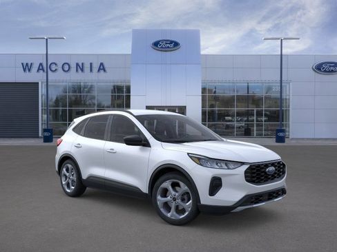 New 2026 Ford Escape ST-Line w/ Cold Weather Package AWD/4WD image 7
