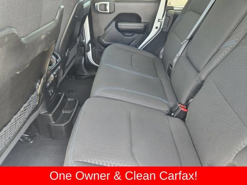 Used 2024 Jeep Wrangler Unlimited Rubicon 4xe AWD/4WD image 40