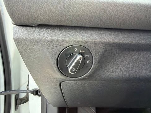 Used 2025 Volkswagen Jetta S FWD image 18