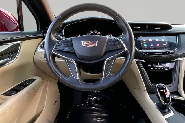 Used 2018 Cadillac XT5 FWD image 7