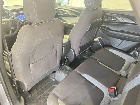 Used 2023 Chevrolet TrailBlazer LT w/ Convenience Package AWD/4WD image 35