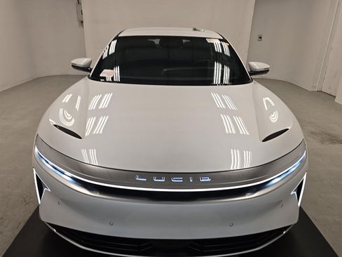 Used 2024 Lucid Air Touring AWD/4WD image 2