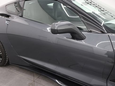 Used 2018 Chevrolet Corvette Stingray Coupe w/ Carbon Flash Badge Package RWD image 22