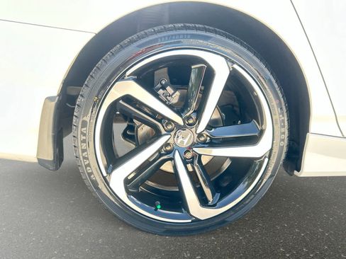Used 2022 Honda Accord Sport image 5