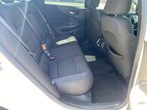 Used 2024 Chevrolet Malibu LT FWD image 19