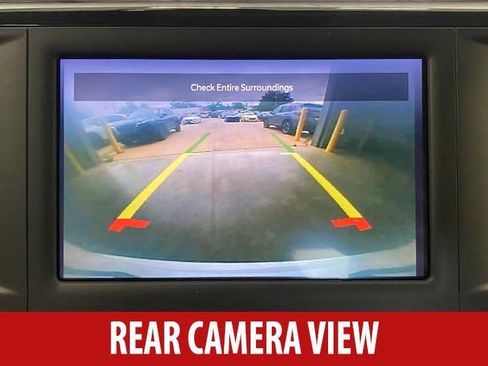 Used 2022 Chrysler Voyager LX FWD image 14