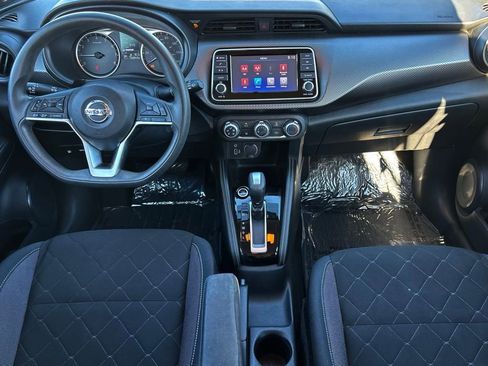 Used 2018 Nissan Kicks S image 15