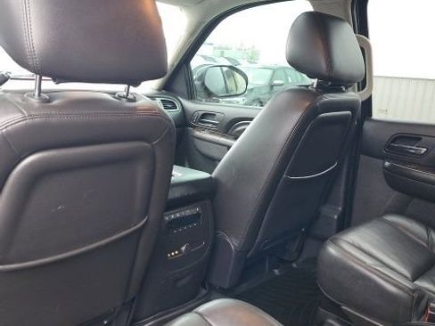 Used 2014 GMC Yukon Denali image 16