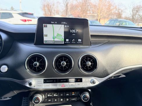 Used 2018 Kia Stinger GT2 image 31