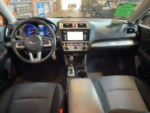 Used 2017 Subaru Outback 2.5i Premium image 63