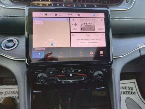 New 2025 Jeep Grand Cherokee L Limited w/ Luxury Tech Group II image 19