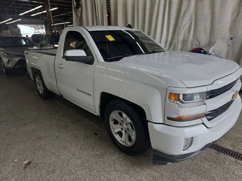 Used 2016 Chevrolet Silverado 1500 LT w/ LT Convenience Package AWD/4WD image 8